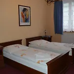 Paradise Hotel 3*