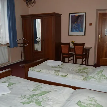 Paradise Hotel