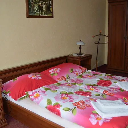 Paradise Hotel 3*