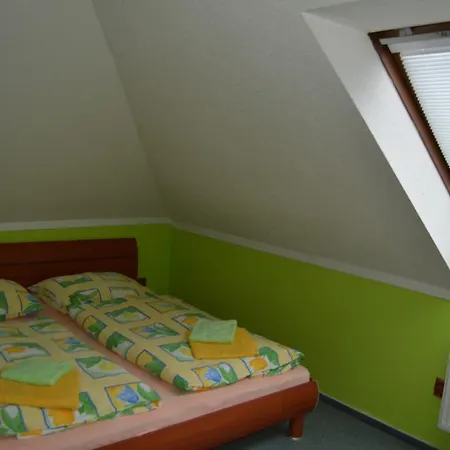 Paradise Hotel 3*
