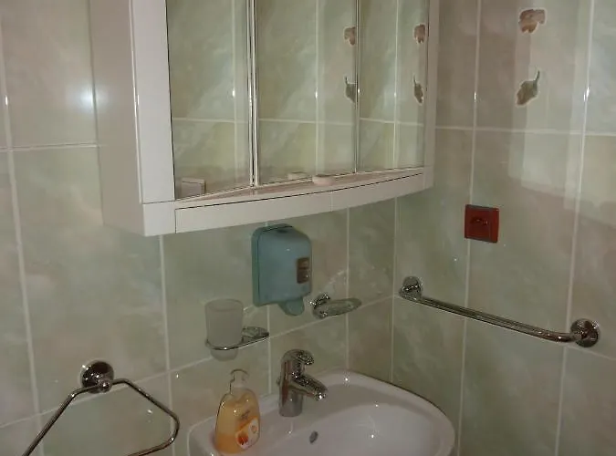 Paradise Otel 3*
