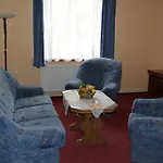 Paradise فندق اوسترافا