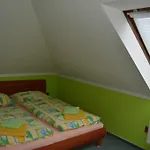 Paradise Hotel 3*