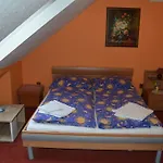 Paradise اوسترافا
