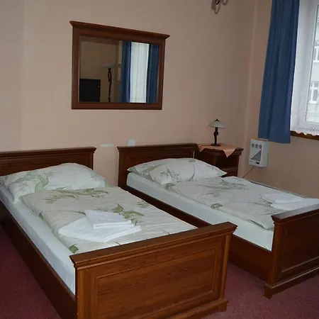 Paradise ホテル オストラヴァ