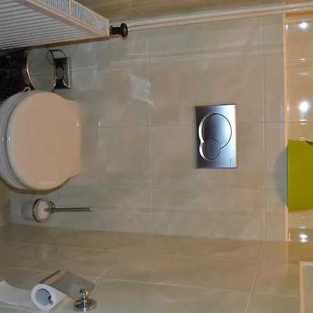 ホテル Paradise オストラヴァ