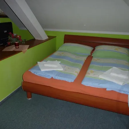 酒店 Paradise 俄斯特拉发