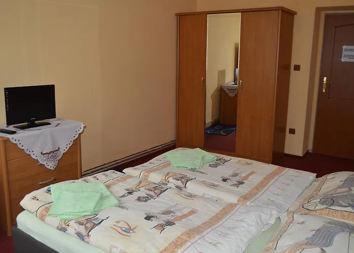 Paradise Hotell 3*